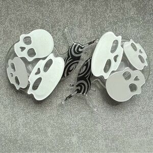 Goth Skull Snail Acrylic Hair Clips